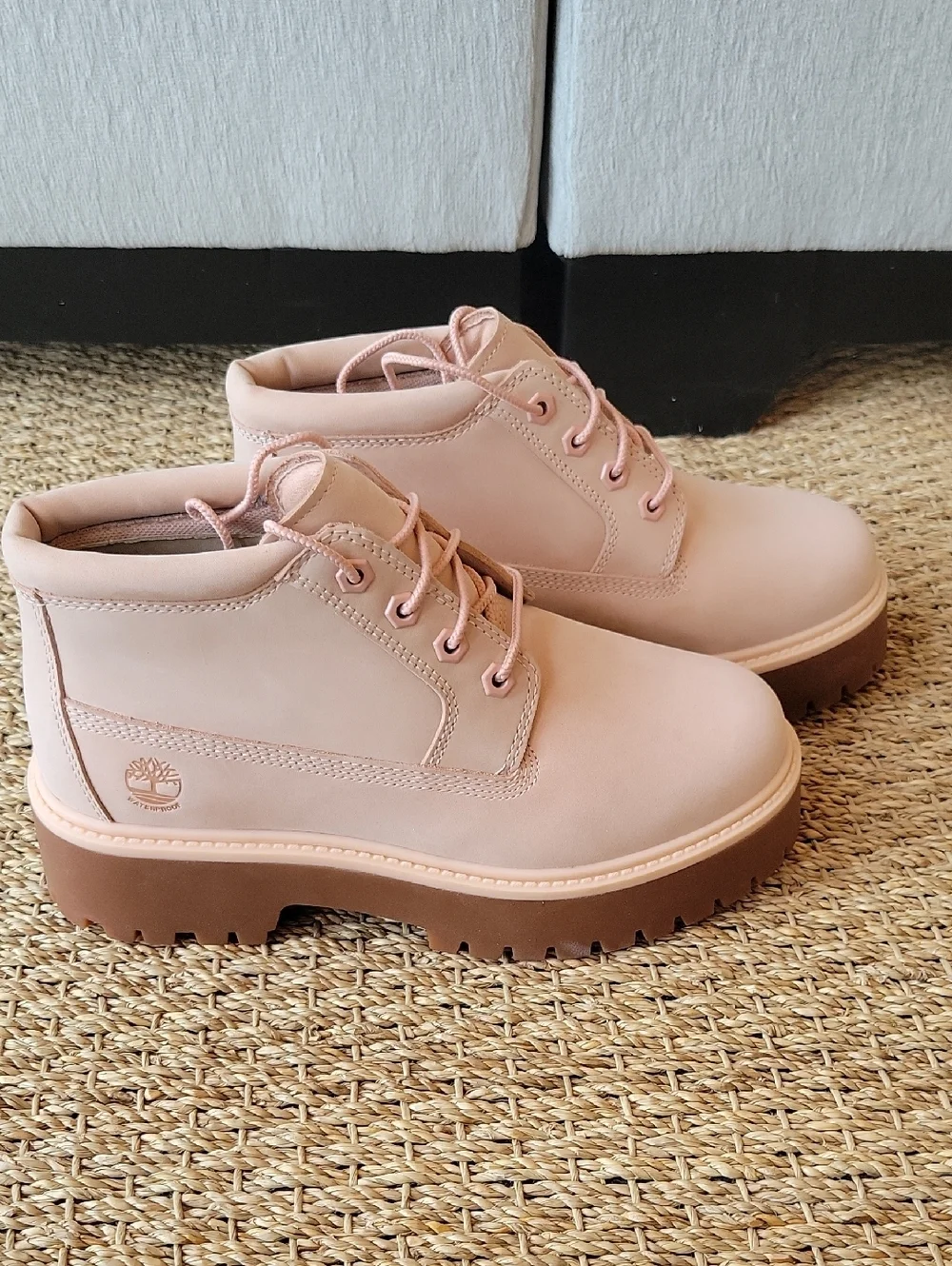 Timberlands Nellie Stonestreet Waterproof Platform boot in light pink Size 5.5